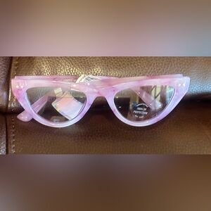 Aeropostale nice sunglassess for women.